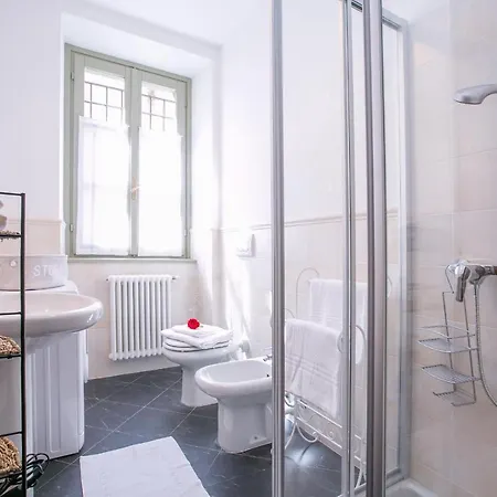 Sleeps 4 T421869 * ורנה