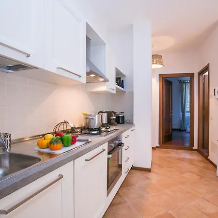 Sleeps 4 T421869 * ורנה