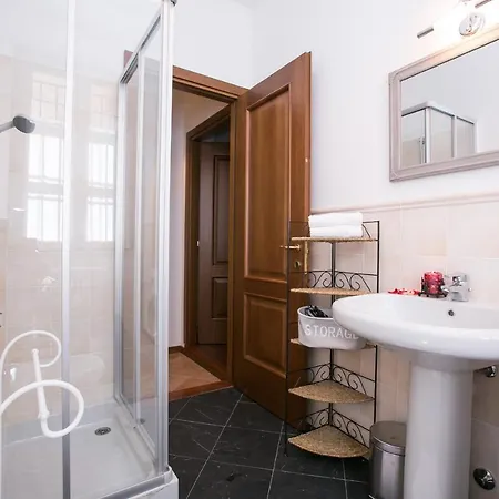 דירה Sleeps 4 T421869 ורנה