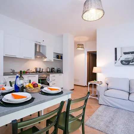 Sleeps 4 T421869 *