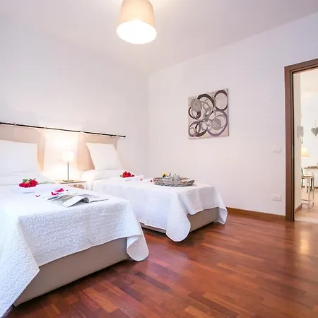 Sleeps 4 T421869 * Varenna